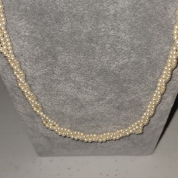 Vintage c1980 Pretty Three-Strand Twisted Faux Pearl 28" Necklace w/Lobster Claw - Picture 2 of 4
